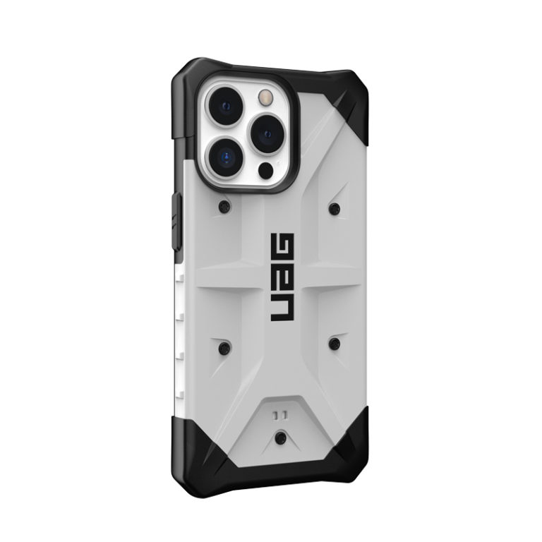 Op lung iPhone 13 Pro UAG Pathfinder Series 36 bengovn