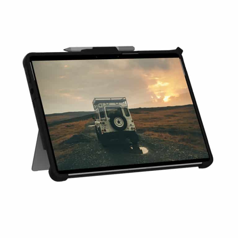 Op lung Microsoft Surface Pro 8 UAG Scout With Handstrap 12 bengovn