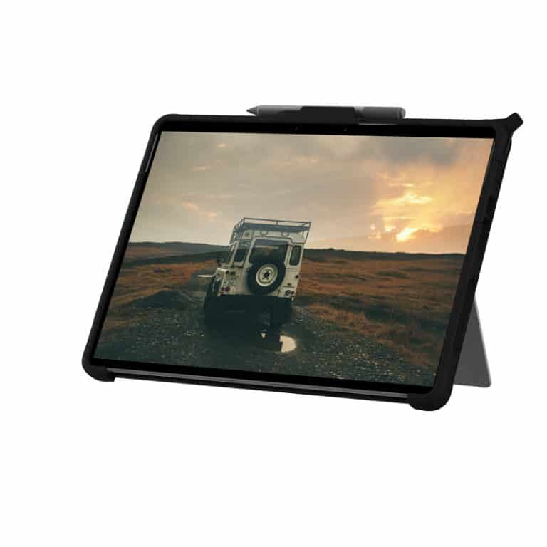 Op lung Microsoft Surface Pro 8 UAG Scout With Handstrap 08 bengovn
